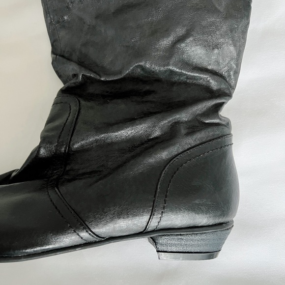 ✨NEW✨ Slouchy Faux Leather Boots - Picture 5 of 8